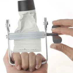 Metal Tube Extractor for Artist